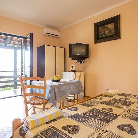 Guest House Nada 392 Pula Extérieur photo